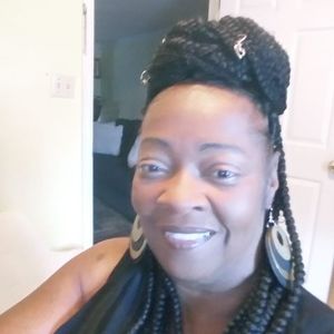 Meet your Posher, Joann